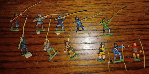 Metal figures medieval - figures,