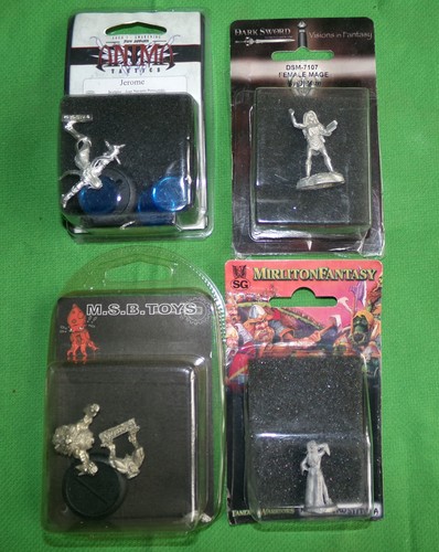 Random 28mm metal - 28mm,