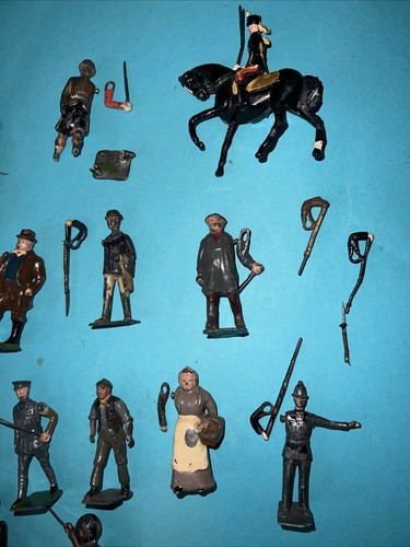 Antique metal soldiers and few - antique,