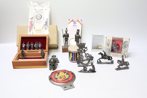 Collectables military - collectables,,
