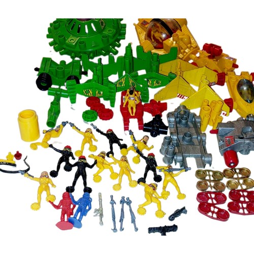 Vintage britains deetail space - vintage,