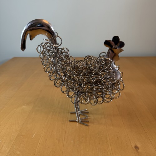 Handmade metal wire wiggle - handmade,