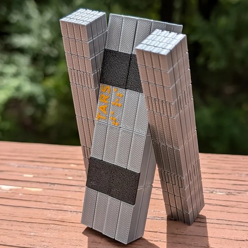 Interstellar tars robot - interstellar,