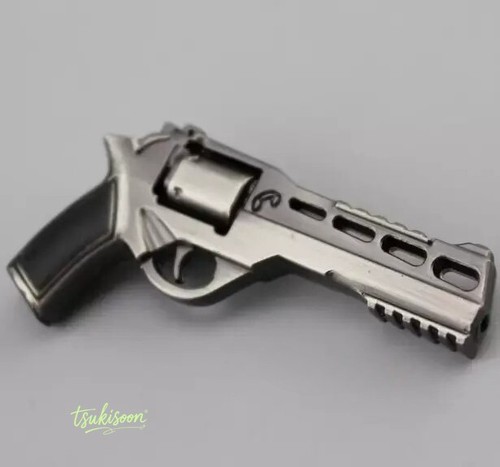 Soldier metal pistol - soldier,